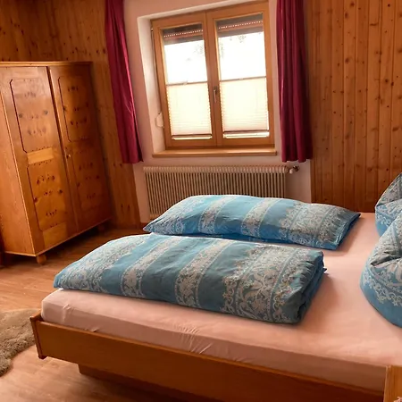 לינה וארוחת בוקר Alpenhof Huber