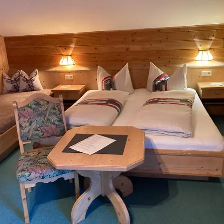 Alpenhof Huber לינה וארוחת בוקר