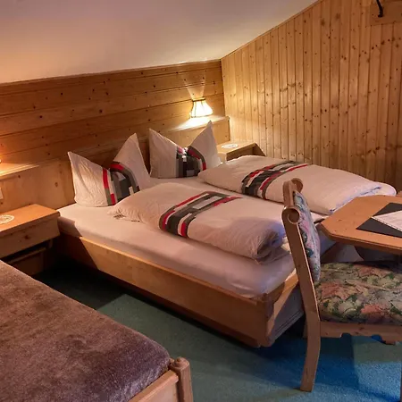 Alpenhof Huber Bed & Breakfast Pettneu am Arlberg