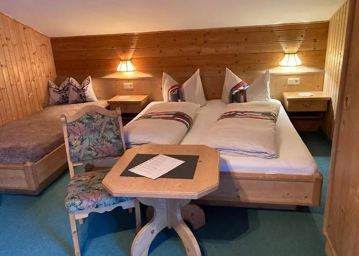 Alpenhof Huber فندق مبيت وإفطار